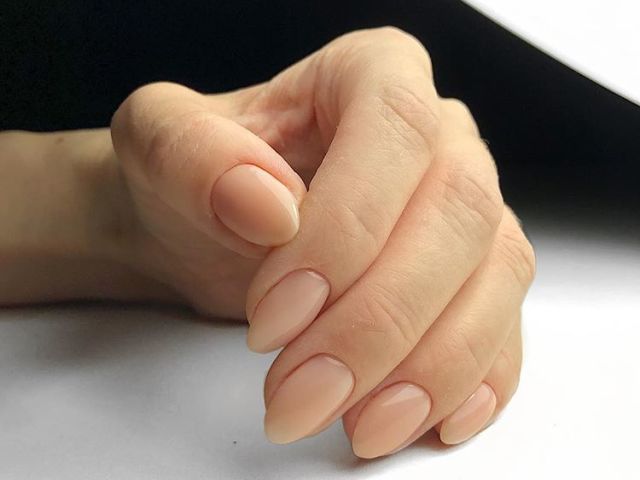Зміцнення нігтів під гель-лак: як зміцнити нігті акриловою пудрою, базою, гелем, акрилатиком, полигелем? Навіщо зміцнювати нігті під гель-лак?
