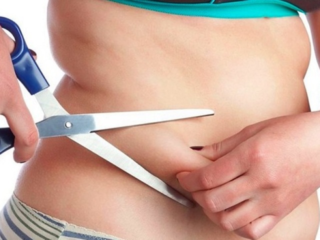 Як прибрати підшкірний жир з живота: поради