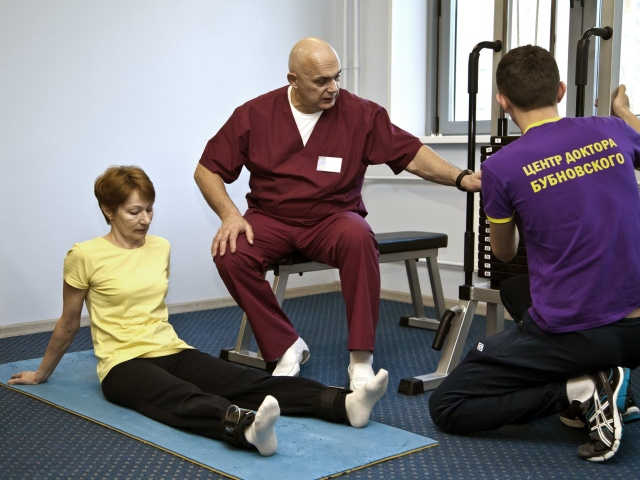 Бубновський &#8212; оздоровлення хребта та суглобів: у чому основа методики, як впливає гімнастика на пацієнта, підготовка до виконання вправ, комплекс вправ, відео
