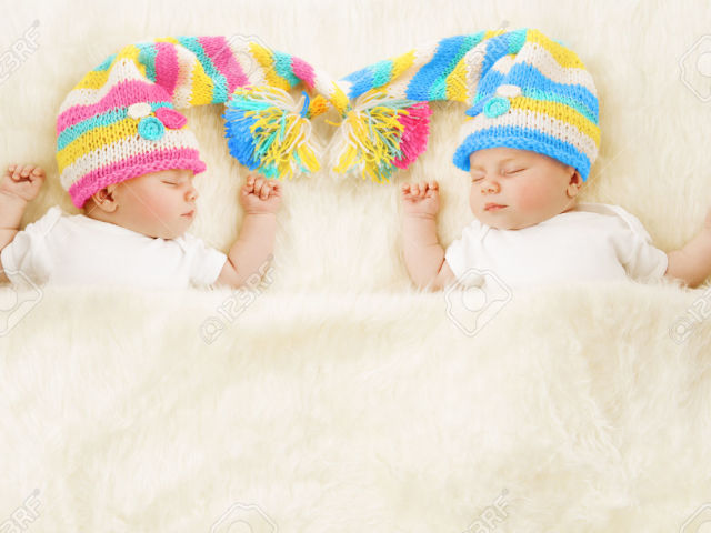 Двійнята і близнюки: у чому різниця? Як зароджуються, виходять близнюки і двійнята, як відбувається зачаття? Близнюки або двійнята схожі один на одного?