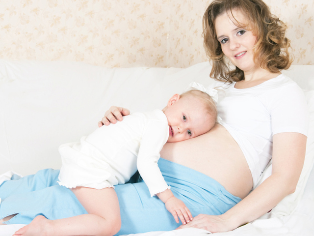 Чи можна на ГВ завагітніти &#8212; перешкоджає ГВ виникненню вагітності? Чи можна завагітніти під час годування грудним молоком &#8212; які можна застосовувати контрацептиви на ГВ? Годування немовляти при повторній вагітності
