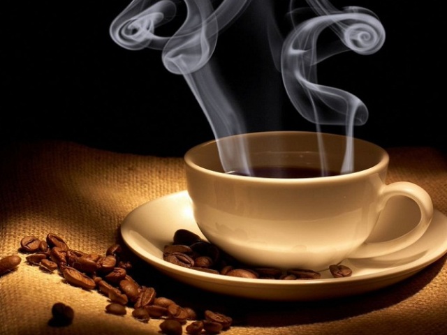 Корисно чи шкідливо пити дуже багато кави в день? Що буде відбуватися в організмі, якщо пити багато міцної кави щодня?
