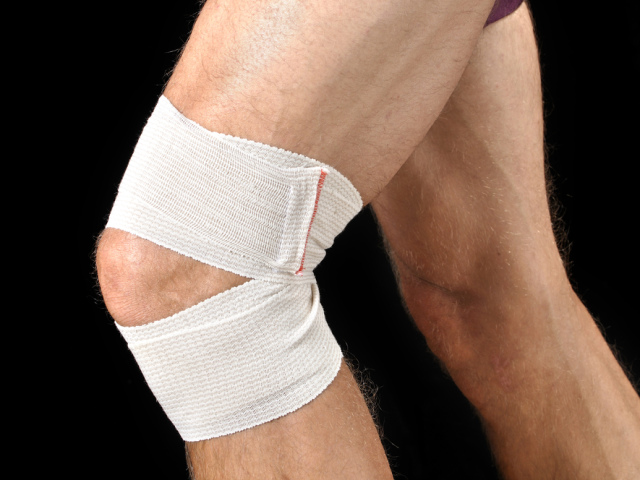 Пошкодження меніска колінного суглоба: причини, симптоми, лікування