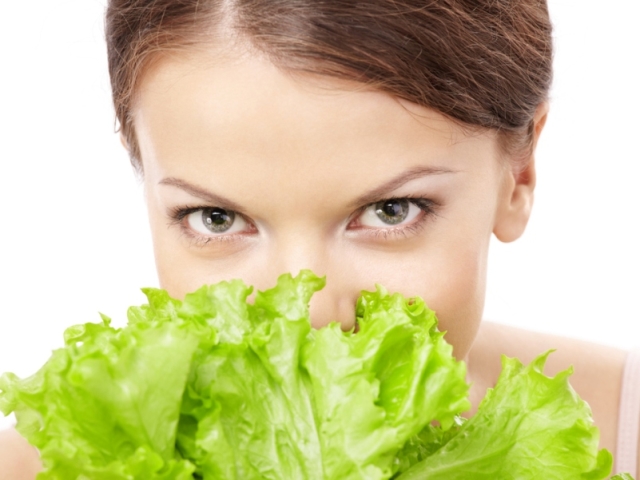 Заготівля зеленого листового салату на зиму: рецепти. Як зберегти салат листовий і крес-салат на зиму свіжим? Чи можна і як заморожувати листя зеленого салату і крес-салату на зиму? Можна сушити салат листовий на зиму?
