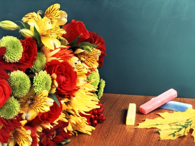 Що можна подарувати вчителю і вчительці на День Народження? Подарунок вчителю на День Народження: ідеї