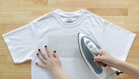 Як правильно гладити футболку?