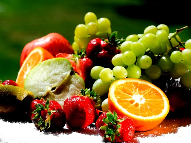 Вуглеводи в солодких ягодах і плодах: список. Навіщо потрібні вуглеводи? Які бувають вуглеводи?