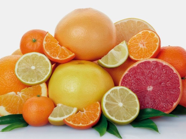 Можна чи не можна їсти вагітним хурму, цитрусові, апельсини, мандарини, лимон, грейпфрут? Чи можна вагітним пити чай з лимоном і імбиром?
