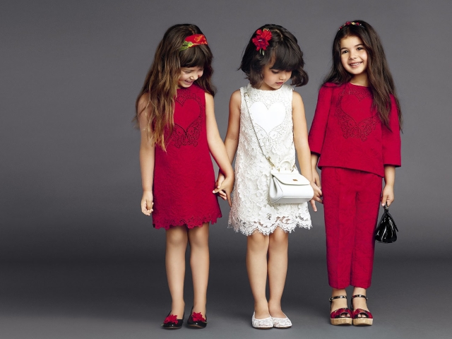 Дитяча мода для дівчаток 2019-2020 роки: тенденції на весну-літо, осінь-зима, стиль і моделі красивою дитячого одягу, образи, фото. Як купити модний одяг для дівчаток в інтернет магазині Алиэкспресс: посилання на каталог 2019-2020 роки