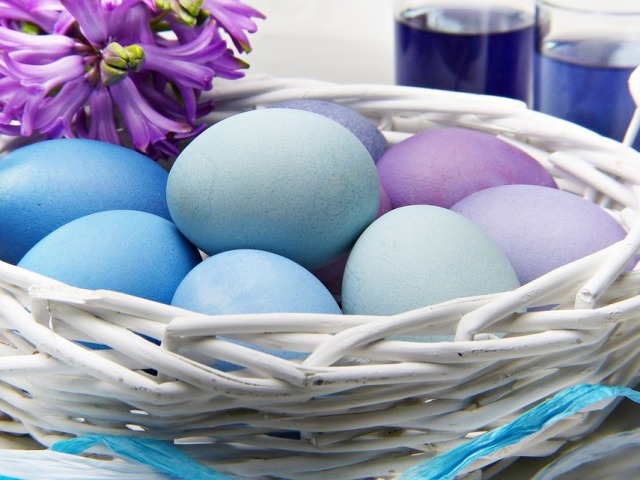 Фарбування великодніх яєць капустою: поради, фото, покрокова інструкція. Як пофарбувати яйця капустою без відвару &#8212; інгредієнти, опис процесу, фото, відео