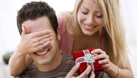 Що подарувати чоловікові на шосту річницю весілля?