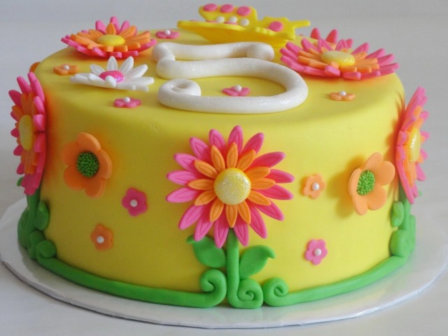 Смачний дитячий і простий торт у формі цифри 5 на День народження хлопчика, дівчинку, 5 років весілля, ювілей, за 5 хвилин в мікрохвильовці, без випічки: покрокові рецепти, фото, ідеї прикраси. Як зробити цифру 5 з бісквіту для торта у вигляді цифри 5: ін
